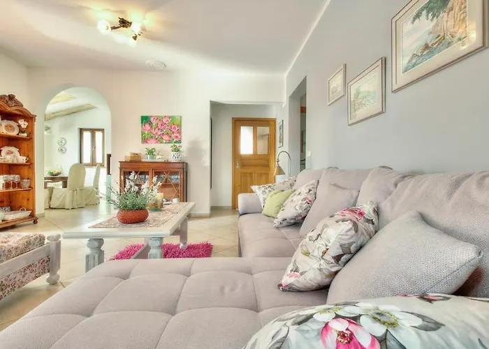 Moira Penzion Tar-Vabriga