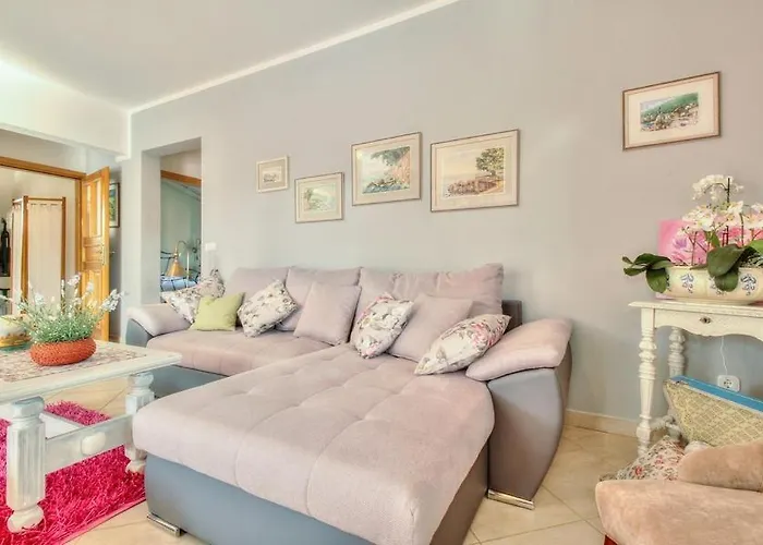 Moira Penzion Tar-Vabriga