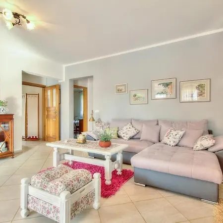 Moira Guest house Tar-Vabriga